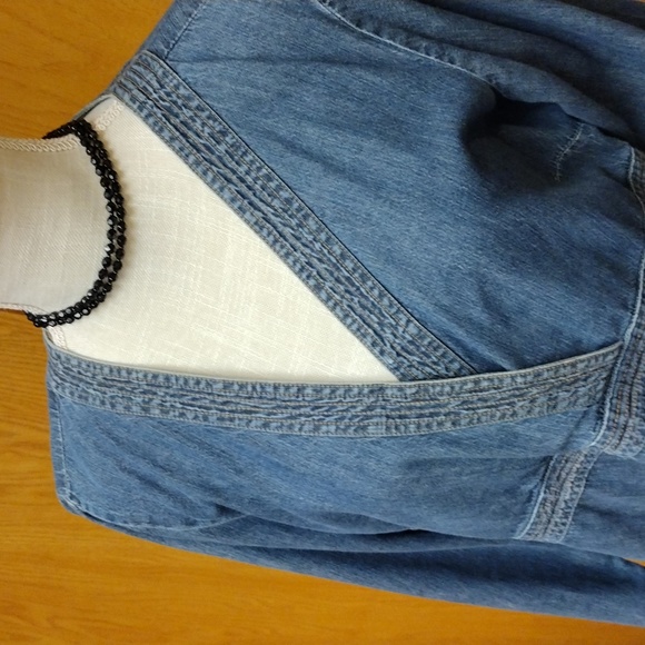 CUTE Old Navy Sz Xl Denim Pullover Top... - Picture 7 of 8